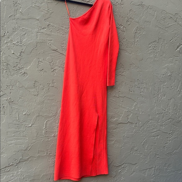 🎉HOST PICK🎉 Zara One-Shoulder Midi Dress - Picture 3 of 5